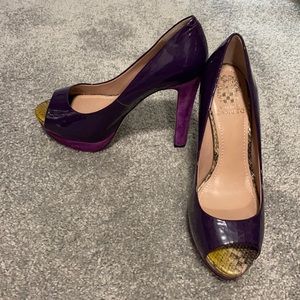 Vince Camuto platform peep toe pumps